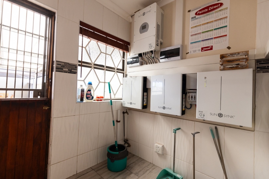 4 Bedroom Property for Sale in Bluewater Bay Eastern Cape